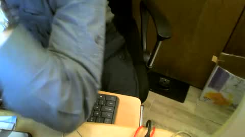 Snapshot of muller520 chatting on 09/10/25, 06:52 muller520 online show from 09/10/25, 06:52