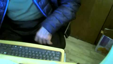Snapshot of muller520 chatting on 09/21/25, 04:03 muller520 online show from 09/21/25, 04:03
