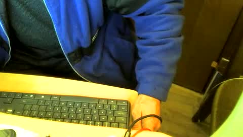 Snapshot of muller520 chatting on 09/23/25, 05:16 muller520 online show from 09/23/25, 05:16