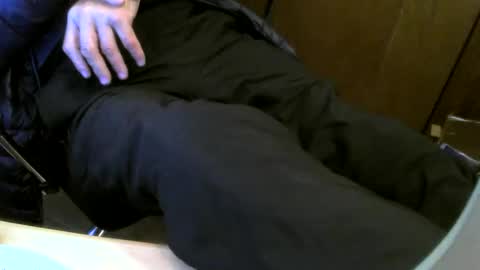 Snapshot of muller520 chatting on 09/25/25, 03:49 muller520 online show from 09/25/25, 03:49