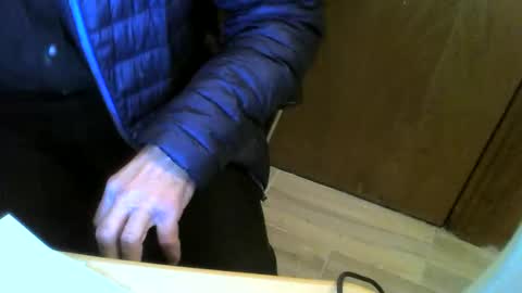 Snapshot of muller520 chatting on 10/09/25, 05:22 muller520 online show from 10/09/25, 05:22