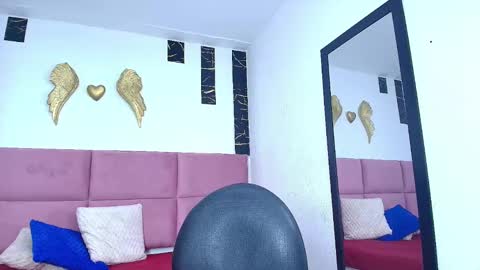 Snapshot of muller_asher chatting on 10/01/25, 04:40 Muller Asher online show from 10/01/25, 04:40