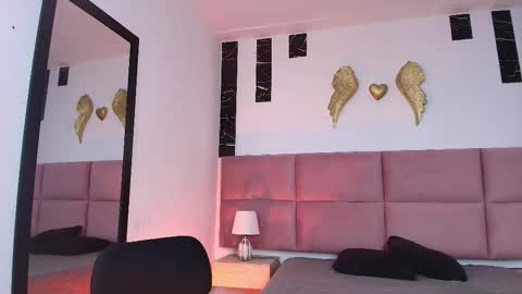 Snapshot of muller_asher chatting on 10/18/25, 08:20 Muller Asher online show from 10/18/25, 08:20