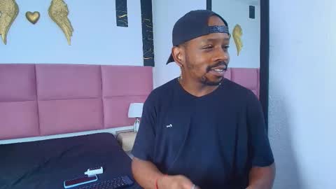 Snapshot of muller_asher chatting on 10/30/25, 09:04 Muller Asher online show from 10/30/25, 09:04