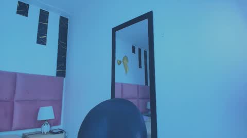 Snapshot of muller_asher chatting on 11/04/25, 03:49 Muller Asher online show from 11/04/25, 03:49