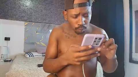 Snapshot of muller_asher chatting on 11/25/25, 04:01 Muller Asher online show from 11/25/25, 04:01