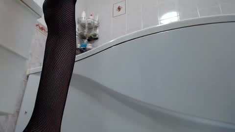 Mullty online show from 12/24/24, 01:59