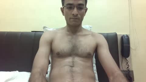 Snapshot of mumbaimonster8inch chatting on 01/01/25, 01:26 rajesh engineer online show from 01/01/25, 01:26