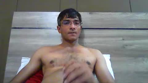 Snapshot of mumbaimonster8inch chatting on 11/12/25, 01:22 rajesh engineer online show from 11/12/25, 01:22