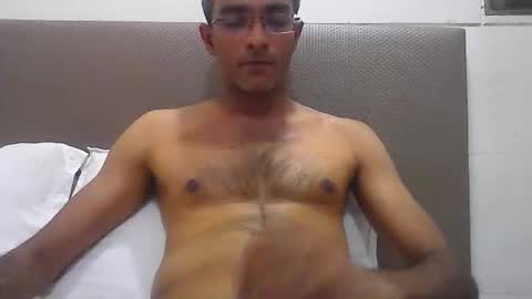 Snapshot of mumbaimonster8inch chatting on 11/18/25, 04:50 rajesh engineer online show from 11/18/25, 04:50