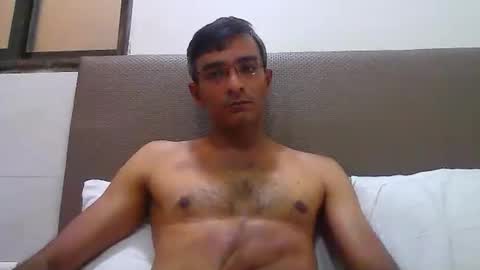 Snapshot of mumbaimonster8inch chatting on 12/01/25, 03:44 rajesh engineer online show from 12/01/25, 03:44