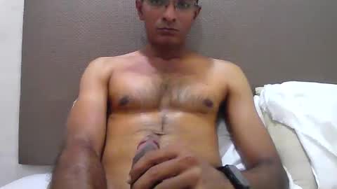 Snapshot of mumbaimonster8inch chatting on 12/14/25, 04:51 rajesh engineer online show from 12/14/25, 04:51