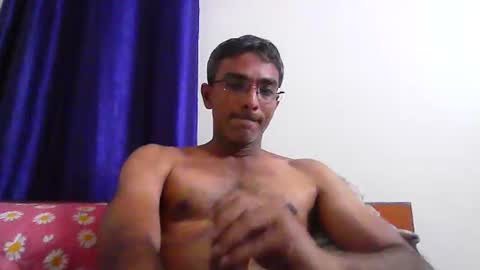 Snapshot of mumbaimonster8inch chatting on 12/15/25, 03:16 rajesh engineer online show from 12/15/25, 03:16