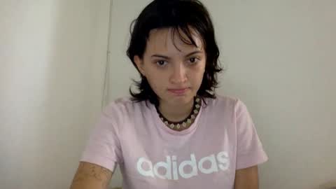 Snapshot of munchi_ chatting on 02/17/25, 12:48   online show from 02/17/25, 12:48