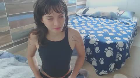 Snapshot of munchi_ chatting on 09/23/25, 04:54   online show from 09/23/25, 04:54