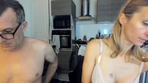 LOVELY JULIA  Peter DAY online show from 12/22/25, 08:55