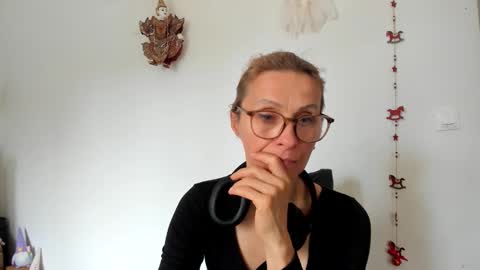 LOVELY JULIA  Peter DAY online show from 03/22/26, 08:51