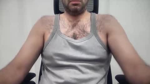 munnabobby2008 online show from 10/28/25, 10:08