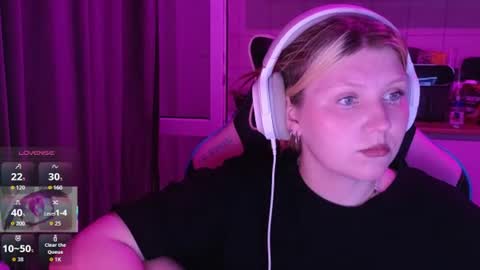 Snapshot of mura_muur chatting on 07/19/26, 06:22 Milana online show from 07/19/26, 06:22