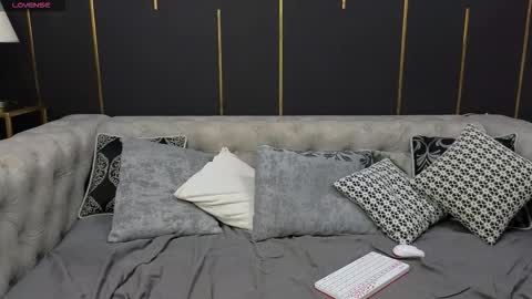 Dany online show from 10/31/25, 02:01