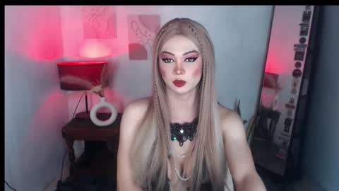 Snapshot of murphy_bitches chatting on 10/21/25, 04:51 MURPHY online show from 10/21/25, 04:51