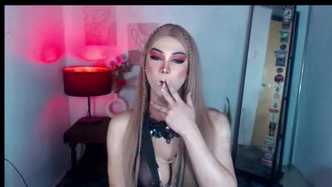 Snapshot of murphy_bitches chatting on 10/25/25, 06:02 MURPHY online show from 10/25/25, 06:02