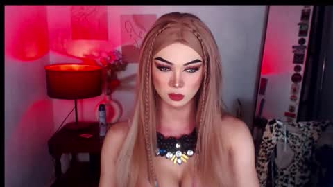 Snapshot of murphy_bitches chatting on 10/27/25, 05:28 MURPHY online show from 10/27/25, 05:28