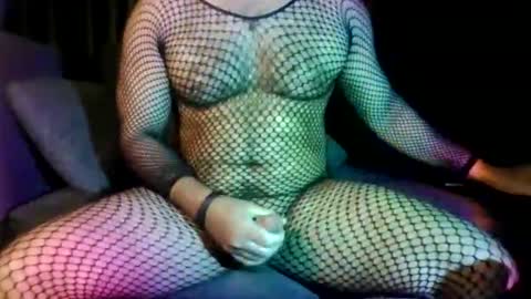 Snapshot of muscbttmbitch chatting on 05/18/26, 08:03 muscbttmbitch online show from 05/18/26, 08:03