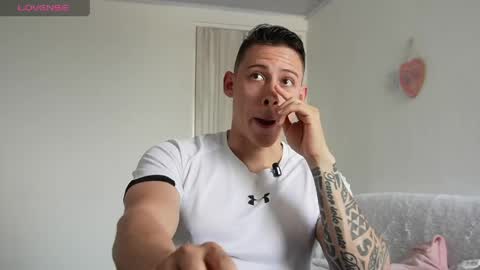 muscle_king_cum online show from 04/11/26, 03:38