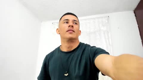 Muscle Man online show from 11/15/25, 01:36