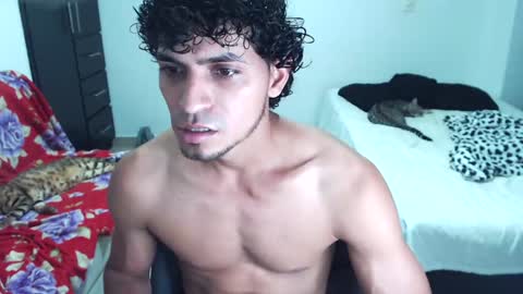 Snapshot of muscle_man1 chatting on 12/07/24, 12:30 Mike online show from 12/07/24, 12:30