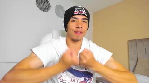 muscle scott online show from 09/09/25, 11:54