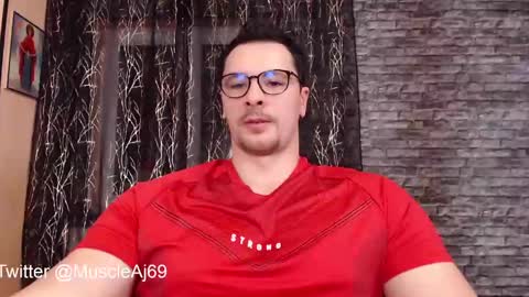 Snapshot of muscleaj69 chatting on 01/19/25, 03:42 AJ online show from 01/19/25, 03:42