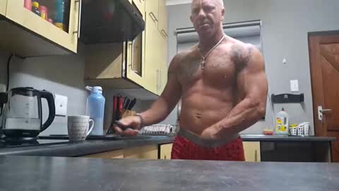 muscledaddy69s online show from 02/12/26, 01:22