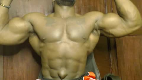 musclegod23 online show from 09/28/25, 12:16