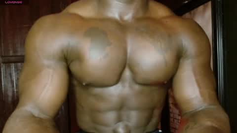 musclegod23 online show from 04/07/26, 01:17