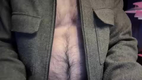 Snapshot of musclehair3 chatting on 12/24/24, 09:44 musclehair3 online show from 12/24/24, 09:44