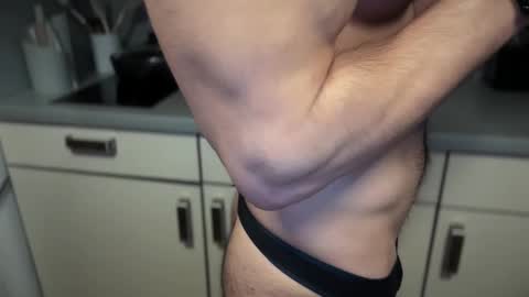 Snapshot of musclehair3 chatting on 02/01/25, 10:02 musclehair3 online show from 02/01/25, 10:02