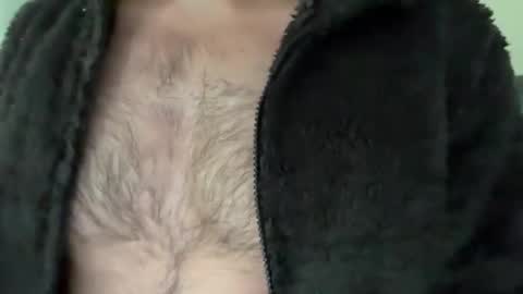 Snapshot of musclehair3 chatting on 05/13/26, 07:06 musclehair3 online show from 05/13/26, 07:06