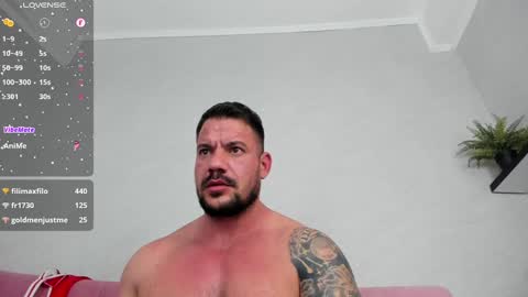 Snapshot of musclemonster31 chatting on 01/02/25, 03:48 MuscleMonster31 online show from 01/02/25, 03:48
