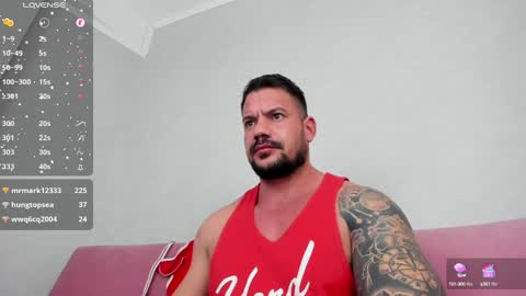 Snapshot of musclemonster31 chatting on 01/03/25, 02:32 MuscleMonster31 online show from 01/03/25, 02:32