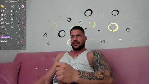 Snapshot of musclemonster31 chatting on 01/14/25, 01:15 MuscleMonster31 online show from 01/14/25, 01:15