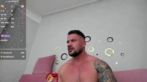 Snapshot of musclemonster31 chatting on 01/19/25, 05:15 MuscleMonster31 online show from 01/19/25, 05:15