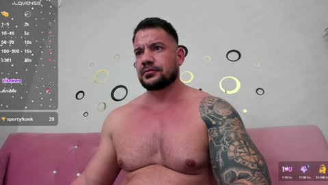 Snapshot of musclemonster31 chatting on 02/02/25, 06:37 MuscleMonster31 online show from 02/02/25, 06:37