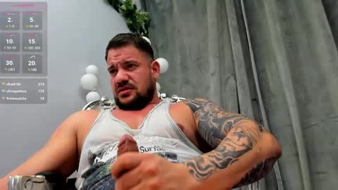 Snapshot of musclemonster31 chatting on 02/14/25, 01:23 MuscleMonster31 online show from 02/14/25, 01:23
