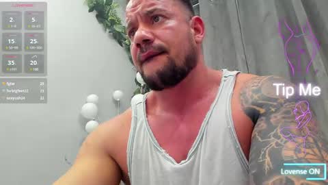Snapshot of musclemonster31 chatting on 03/02/25, 12:09 MuscleMonster31 online show from 03/02/25, 12:09