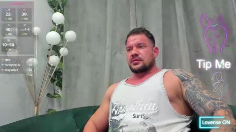 Snapshot of musclemonster31 chatting on 03/02/25, 03:13 MuscleMonster31 online show from 03/02/25, 03:13