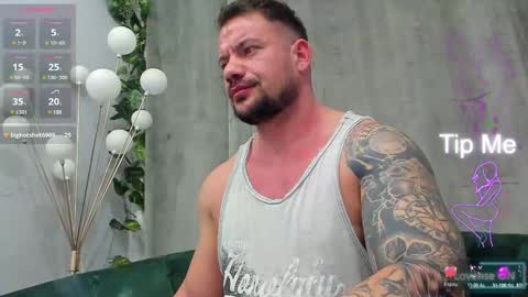 Snapshot of musclemonster31 chatting on 03/11/25, 01:37 MuscleMonster31 online show from 03/11/25, 01:37