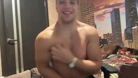 Snapshot of musclephantom chatting on 10/05/25, 07:34 Egor online show from 10/05/25, 07:34