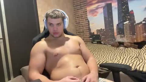 Snapshot of musclephantom chatting on 11/10/25, 09:36 Egor online show from 11/10/25, 09:36